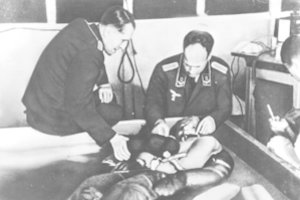 Liudininkė papasakojo apie nacių ginekologinius eksperimentus konclageryje: šiurpu lyg pragare