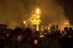 Sprogimo Ispanijoje naftos chemijos įmonėje aukomis tapo mažiausiai du žmonės