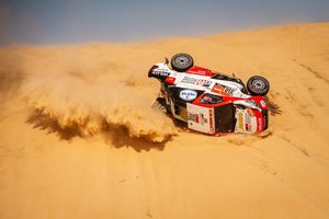 Už Dakaro ralį supurčiusio „stop“ – skaudi realybė: įvyko daug incidentų, pritrūko sraigtasparnių