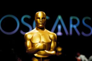 „Oskarų“ skandalai: tualete pamirštas prizas ir nuogas vyras scenoje 