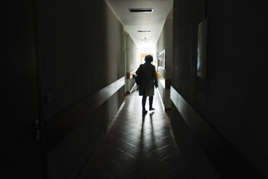 Iš šiaulietės atėmus vaikus meras pratrūko: vaiko teisių apsaugos sistemą išdėjo į šuns dienas