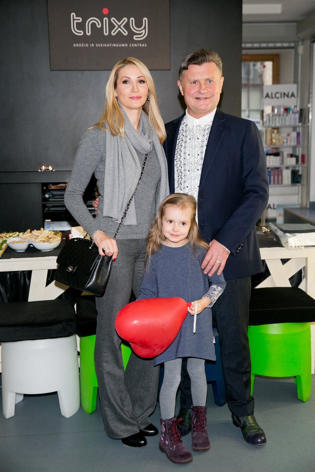 Daina ir Antanas Bosai su dukra Magdalena.<br>T.Bauro nuotr.