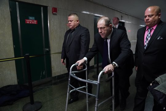 H. Weinsteino lytinių nusikaltimų bylą nagrinės septyni vyrai ir penkios moterys