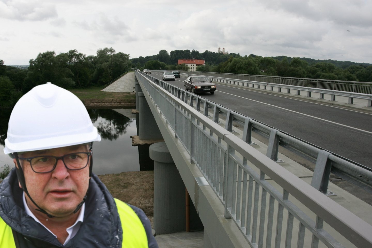 „Raudondvario tiltas nebeatitinka šiandieninio transporto apkrovimo“, – teigė Kauno meras V.Matijošaitis.<br> Lrytas.lt fotomontažas
