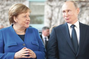 Kruvinas konfliktas Libijoje suskaldė visą pasaulį: paliaubų teks dar palaukti