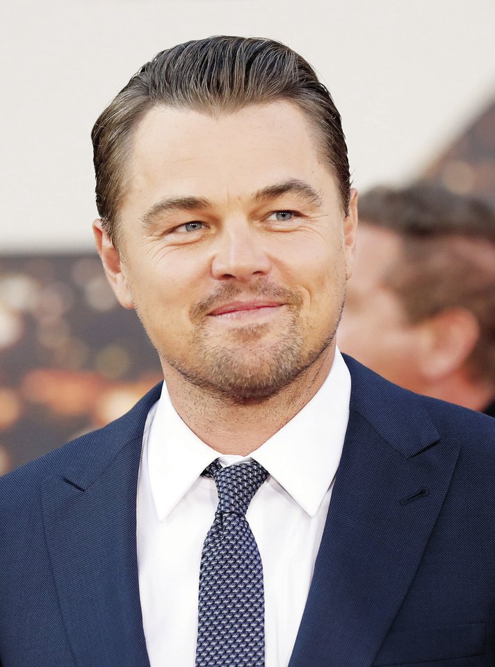 Filmo „Titanikas“ žvaigždė Leonardo DiCaprio (45 m.) atsišaukė į skęstančio vyro pagalbos šauksmą.<br>„Scanpix“ nuotr.