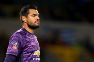 Prabangų automobilį sudaužęs S. Romero į „Manchester United“ treniruotę atvyko nauju visureigiu