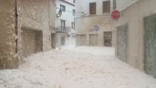 Pragaras Ispanijoje: po galingos audros – fantastinio filmo verti vaizdai gatvėse
