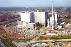 Atliekų deginimo įmonės kaimynai Kauno r. skundžiasi – leidimus išrašė tyliai ir paskubomis