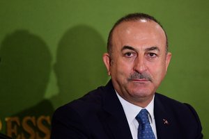 Turkija kritikuoja ES dėl pabėgėlių pakto nesilaikymo
