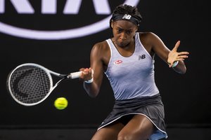 Dar viena 15-metės C. Gauff staigmena: įveikė praėjusių metų „Australian Open“ turnyro čempionę
