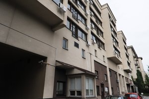 Naujas pasiūlymas dėl Seimo viešbučio: nestovėti prie vartų ir nežiūrėti, kas su kuo gyvena