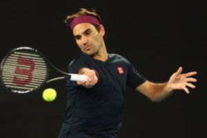 „Australian Open“ mūšis: 47-oji pasaulio raketė po 4 val. kovos vos neišmetė R. Federerio
