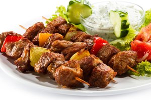 Pasiilgusiems vasaros – šašlykai orkaitėje
