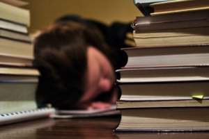 Ministerija siūlo, kad valstybė galėtų finansiškai skatinti gabiausius mokinius