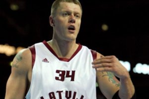 Latvis K. Kambala Kaune palaikė „Žalgirį“ ir prisiminė mūšius su Lietuvos rinktine