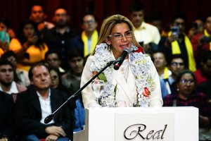 Bolivijos prezidentė paprašė visų ministrų atsistatydinti