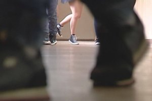 Sunkiai sergančią dukrą auginančios mamos neviltis: po skyrybų vyras staiga „nuskurdo“