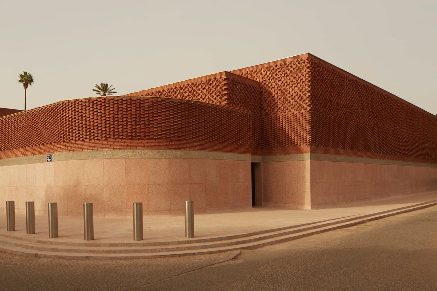 Muziejus Maroke „Musee Yves Saint Laurent Marrakech“ / architektų biuras „Studio KO“.<br>Dan Glasser / archdaily.com nuotr.