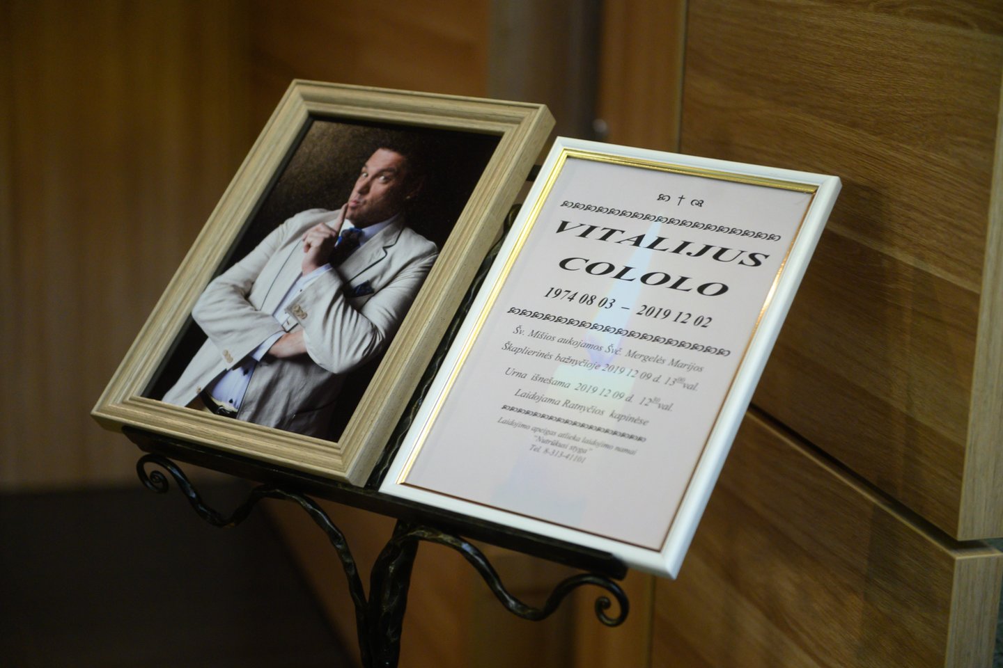 Praėjusių metų gruodžio 2-ąją mirusio aktoriaus ir humoristo Vitalijaus Cololo artimieji pageidauja, kad jis būtų visiškai išteisintas byloje  dėl prieštaringo pasirodymo Turgelių (Šalčininkų raj.) bažnyčioje  per 2018 metų Žolinę. <br>V.Skaraičio nuotr.