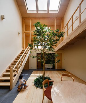 Namas Japonijoje „House in Kyoto“ / architektai „07BEACH“.<br>Yosuke Ohtake / archdaily.com nuotr.