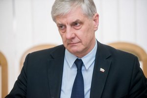 Į valstiečių frakciją ir partiją beldžiasi buvęs „tvarkietis“: prašymas jau parašytas