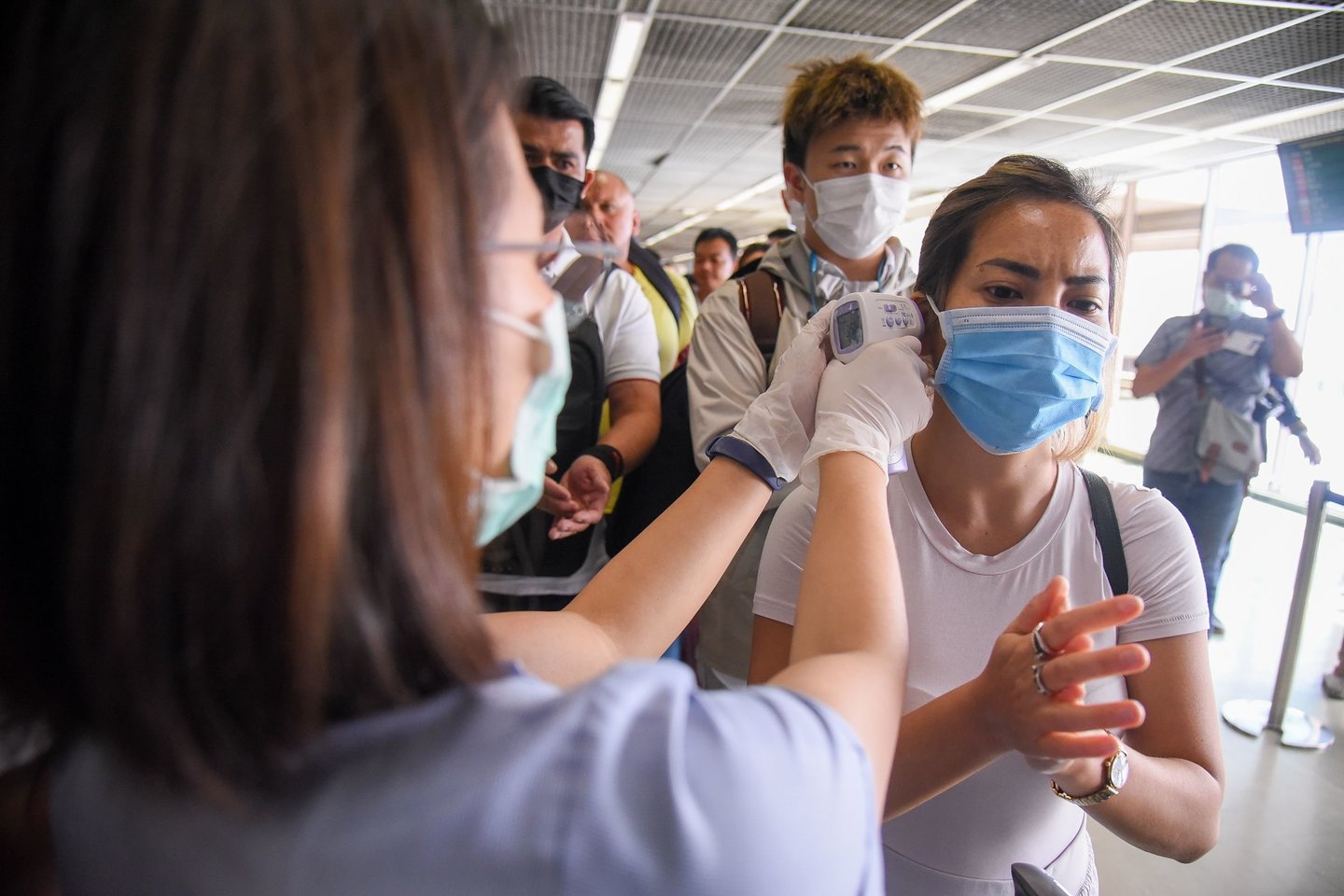 Kinijos susirgimų kontrolės ir profilaktikos centras kuria vakciną nuo pneumoniją sukeliančio naujo tipo koronaviruso 2019-nCoV. Tai sekmadienį prane<br>SIPA press/Scanpix nuotr.