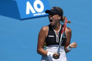 „Australian Open“: kovą pusfinalio link baigė Estijos ir Rusijos sportininkės