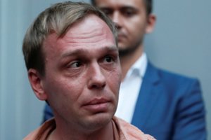 Rusijoje dėl žurnalisto I. Golunovo arešto sulaikyti penki buvę teisėsaugininkai