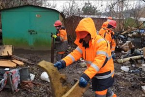 Vilniaus valdžia suskubo tvarkyti Karoliniškių šiukšlių monstrą