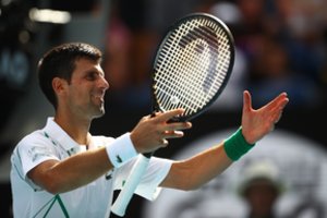 „Australian Open“: R. Federerį įtikinamai įveikęs N. Džokovičius pateko į turnyro finalą 