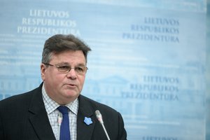 Trys konservatoriai dėl L. Linkevičiaus vizito į Minską inicijuoja URK posėdį