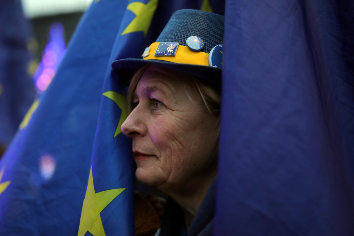Vasario 1-ąją prie EP pastato bus nuleista JK vėliava.<br> Reuters/Scanpix nuotr.
