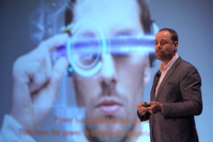 Su B. Gatesu ir S. Spielbergu dirbęs verslininkas: tykantys pavojai iš tiesų yra užmaskuotos galimybės