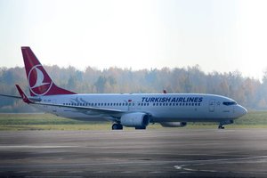 „Turkish Airlines“ atšaukia visus skrydžius į žemyninę Kiniją ir iš jos