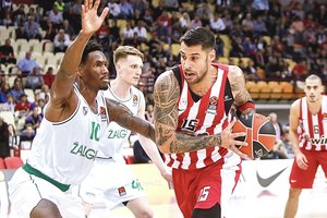 Eurolyga smūgiuoja „Olympiakos“ ekipai: graikai nebegali registruoti naujų žaidėjų