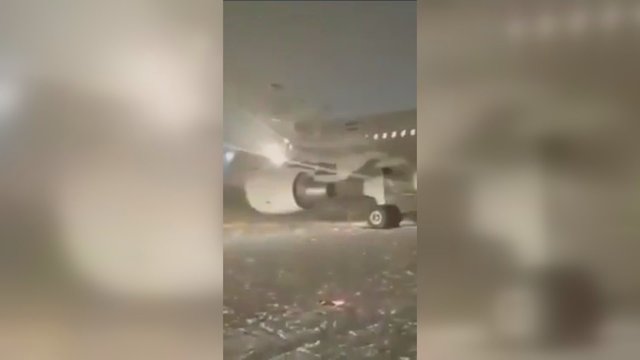 Dar viena nelaimė Irano oro uoste: keleivinis lėktuvas nučiuožė nuo pakilimo tako