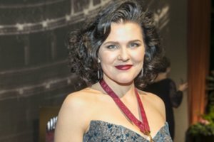 V. Miškūnaitę „Eurovizijos“ atrankoje dainą „The Ocean“ atlikti lietuviškai įkvėpė močiutė