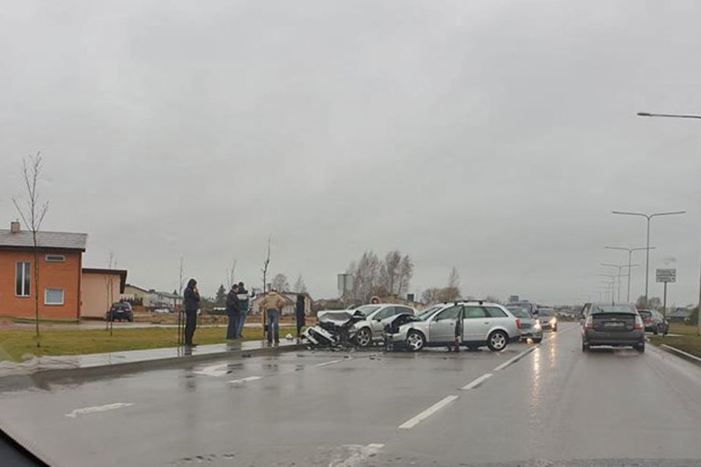 Per automobilių kaktomušą Panevėžyje nukentėjo 3 žmonės.