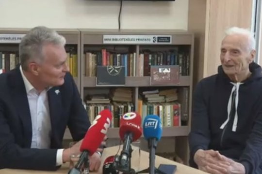 G. Nausėda aplankė ligoninėje gulintį tėvą: „Jam reikia keisti gyvenimo būdą“