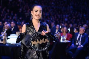 Sušlubavus sveikatai Evgenya Redko traukiasi iš „Eurovizijos“ atrankos