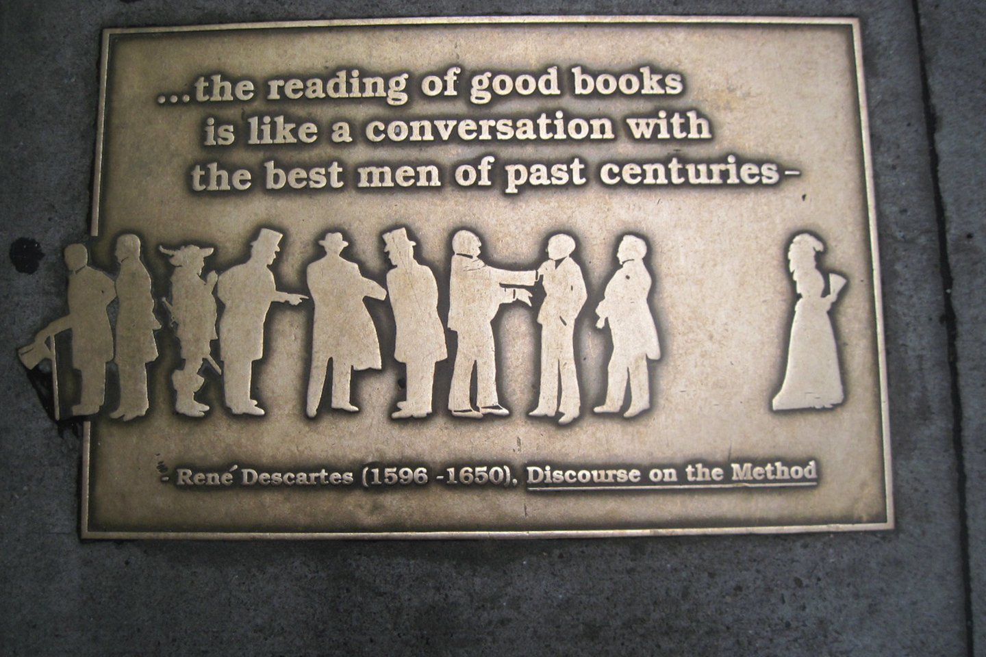 Per šimtmečius aktuali R. Dekarto mintis apie gerų knygų skaitymą.<br>P.S.Krivicko nutor. 