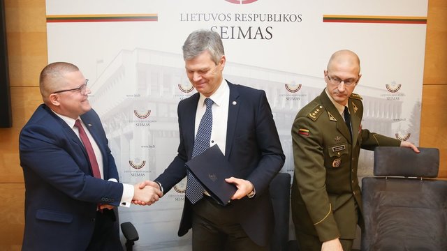 VSD pareigūnai: priešiškos jėgos gali kištis į Lietuvos Seimo rinkimus