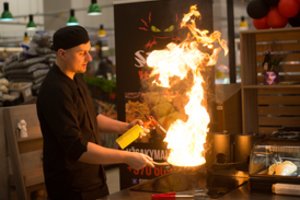 Žygdarbiu išgarsėjęs kaunietis miestiečius stebina ypatingais sušiais