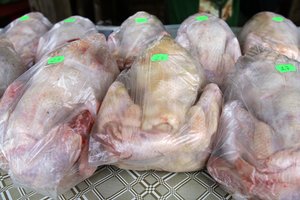 Dėl plintančio paukščių gripo – Lietuvoje parduodamos paukštienos kontrolė