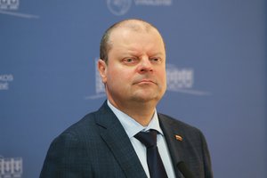 Pirmasis S. Skvernelio atsakas dėl žmonos: jos atlyginimas nesiekia nė pusės mano