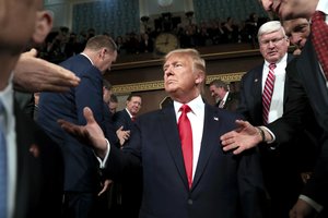 Istorinę akimirką pasitiko ramiai: D. Trumpą laimėta apkalta tik sustiprino, bet intrigos nesibaigia