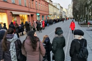 Neįtikėtinas vaizdas Laisvės alėjoje: kauniečiai prisiminė sovietmečio eiles