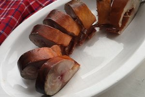 Juodojoje arbatoje marinuota skumbrė – tikras atradimas žuvies mėgėjams