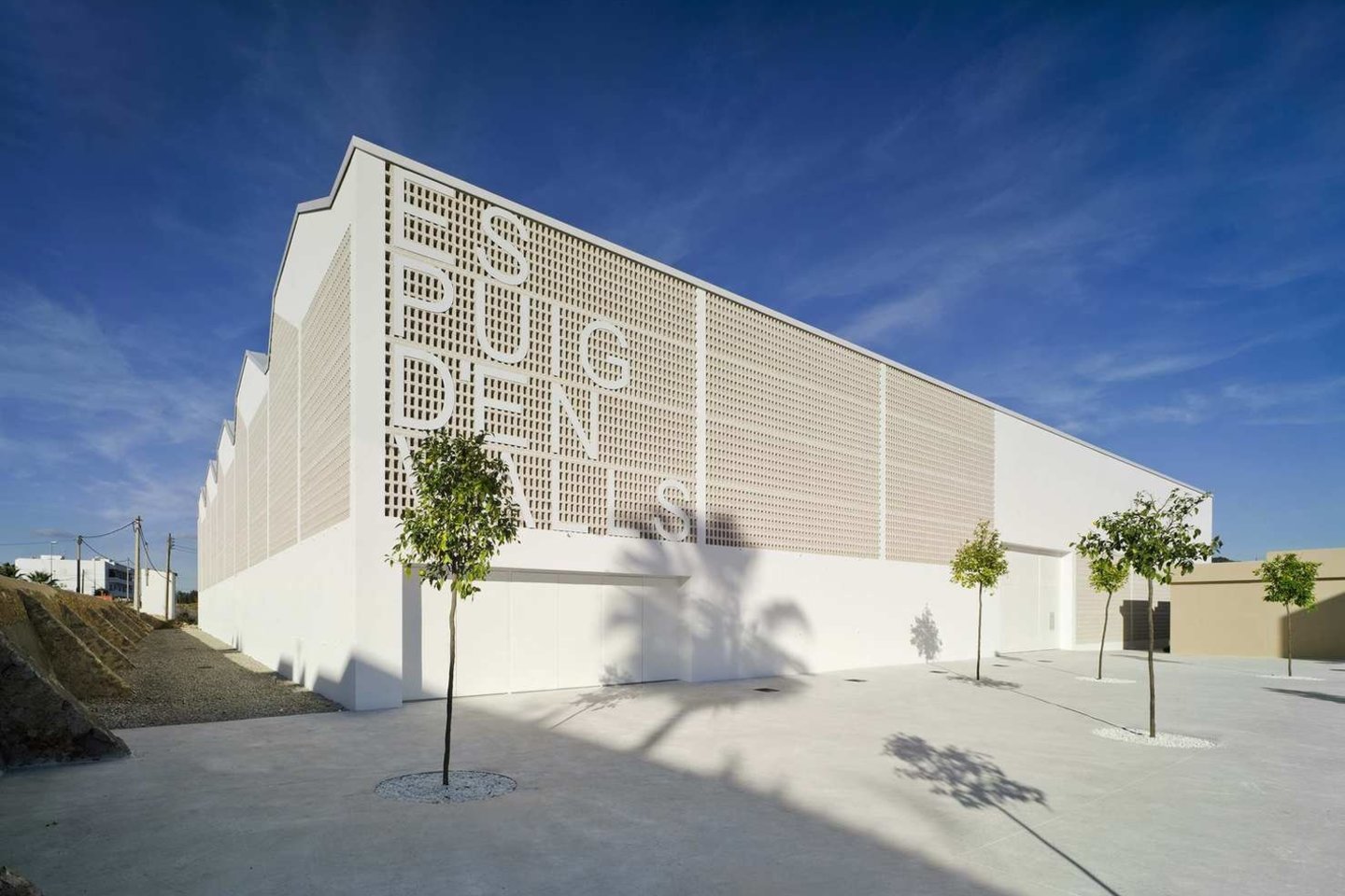 „EsPuig d'en Valls“ sporto centras Ispanijoje. Architektai MCEA | Arquitectura.<br>David Frutos / archdaily.com nuotr.